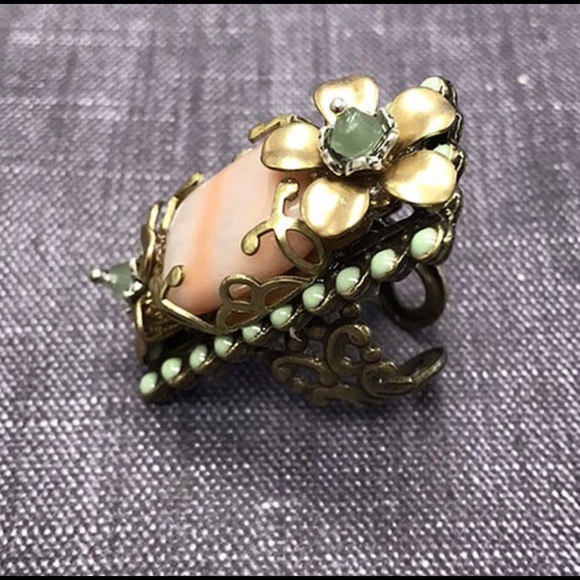 Gorgeous Coral w/Flowers Elongated Ring,NWT - Picture 6 of 7